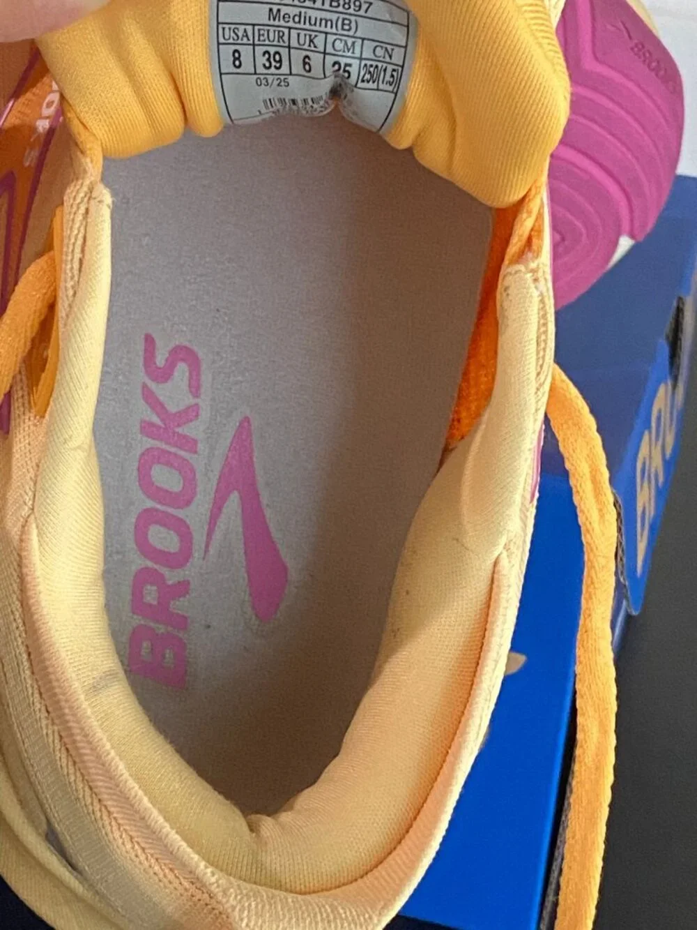 Brooks Glycerin 22 Women’s Running Shoes Size 8 Sherbert Apricot Pink